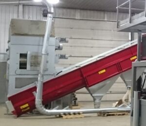Sieve Auger Between Breaker And Baler